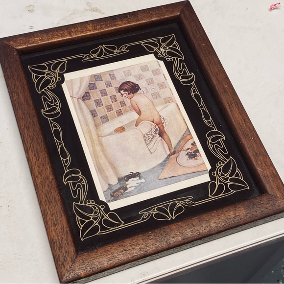 Vintage Agi Giftware Wall Decor - Picture 2 of 4